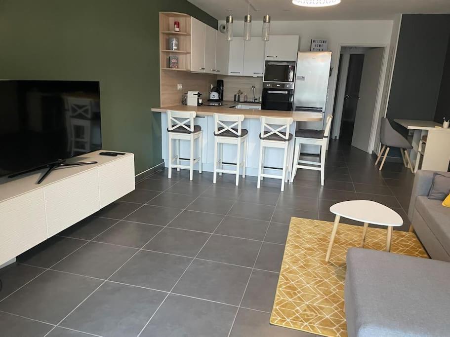 Apartment Between City Center And Beachs Montpellier Exterior photo