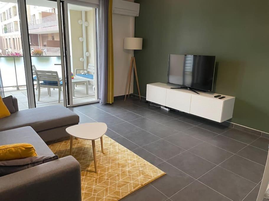 Apartment Between City Center And Beachs Montpellier Exterior photo